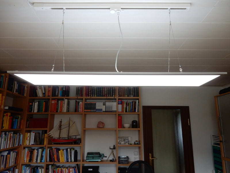 abgehängtes LED-Panel mit Nachrüstset