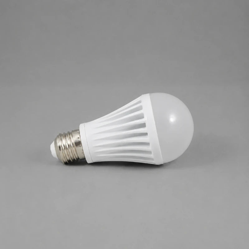 Vollspektrum LED-Lampe mit E27-Fassung