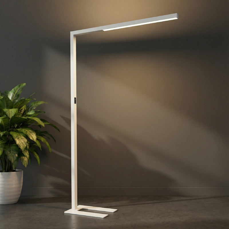 Stehleuchte LINE fürs Büro