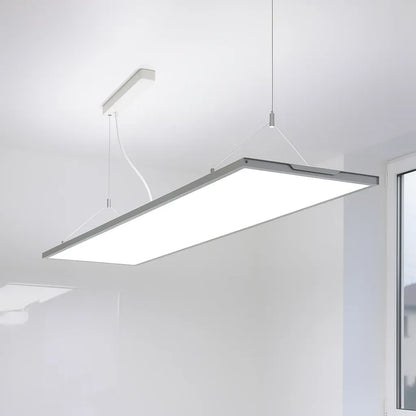 LED-Panel direkt-induirekt an der Decke mit sichbarem Baldachin (enthält den Treiber)