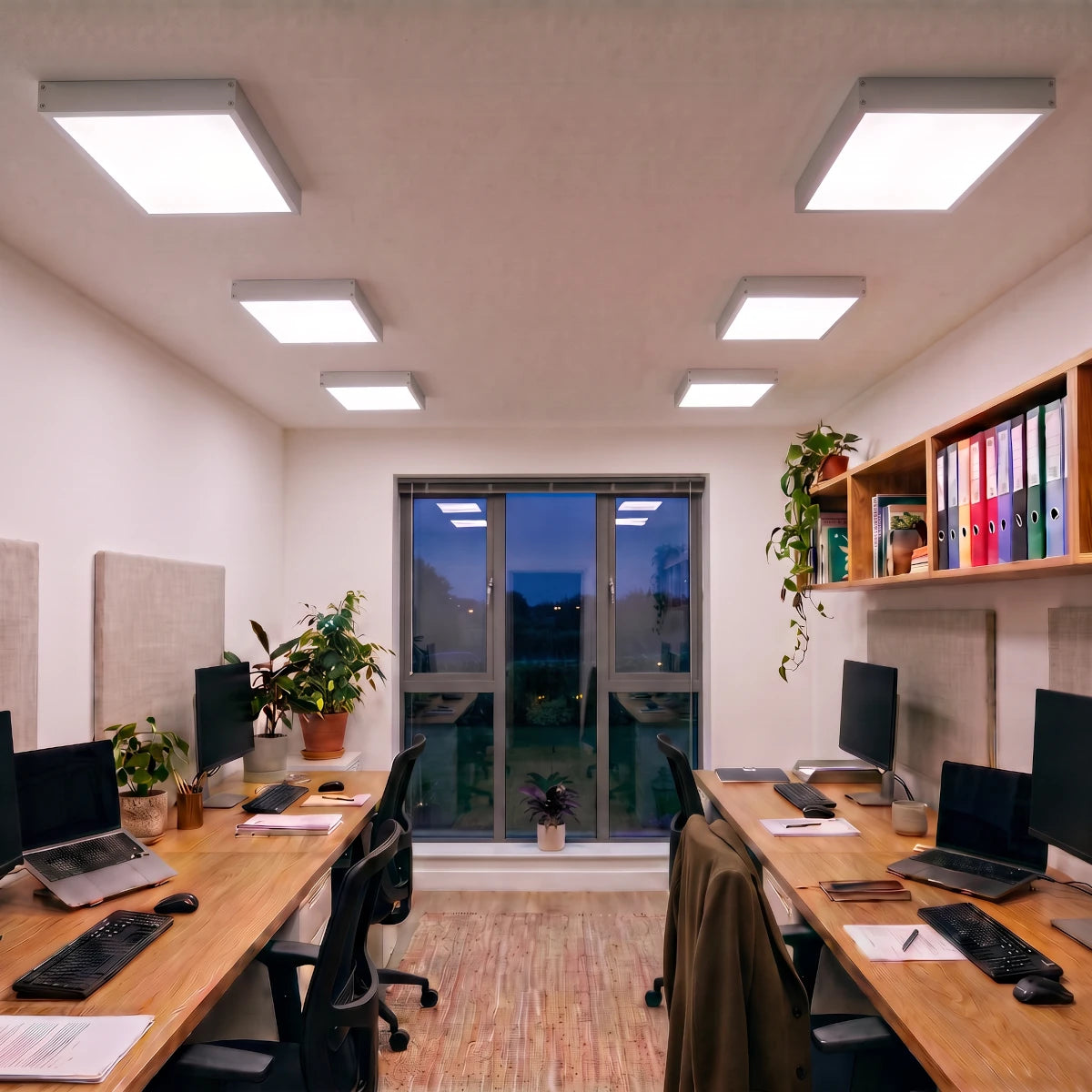 LED-Panel 60x30cm mit Anbaurahmen an der Decke montiert